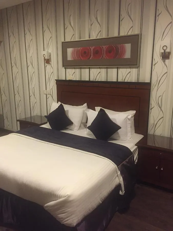 Dybaj Hotel דמאם